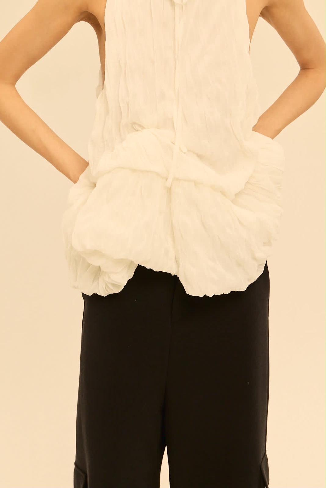 LONDON RUFFLE BLOUSE - WHITE