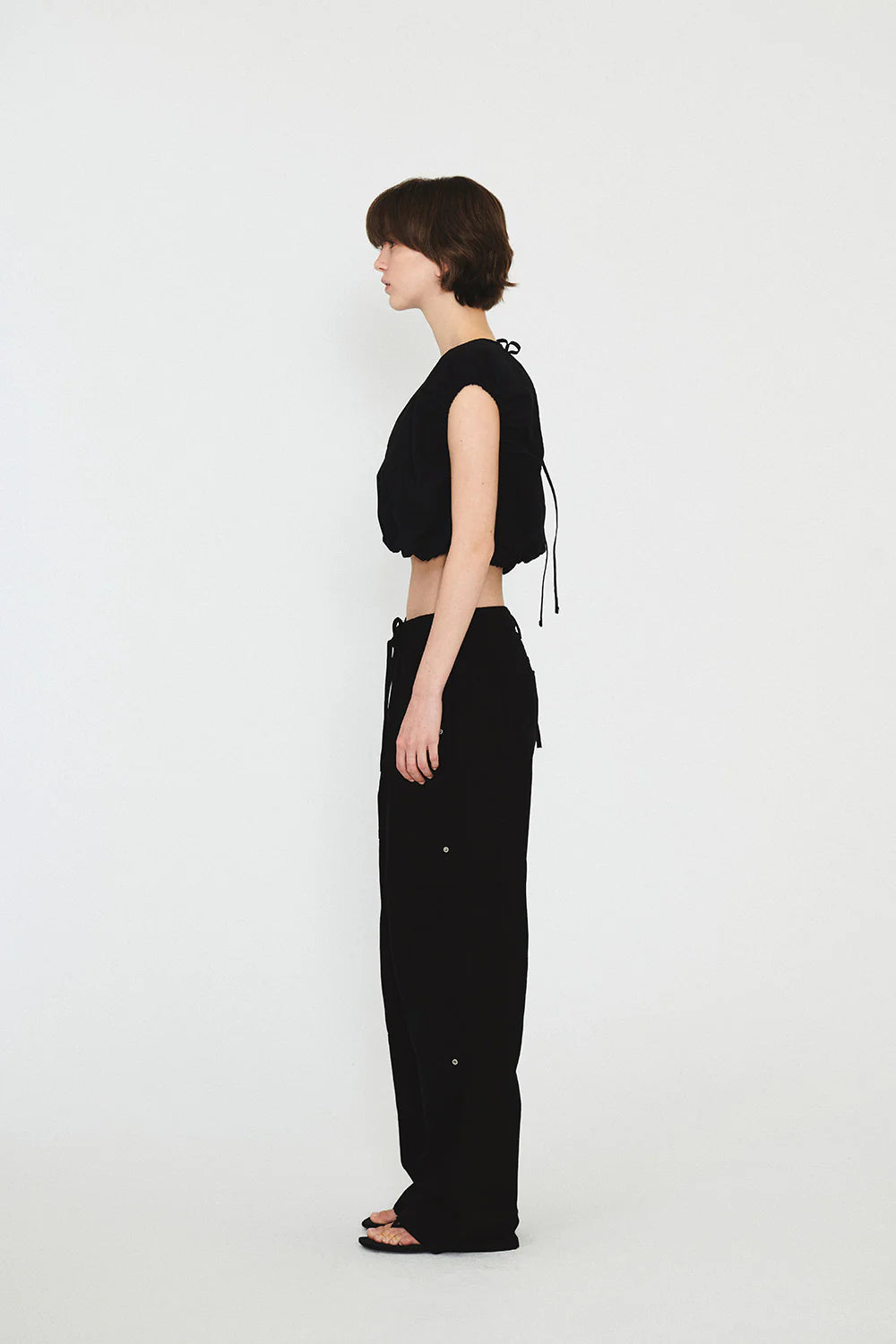 RIBBON STRAP POCKET DENIM PANTS IN BLACK