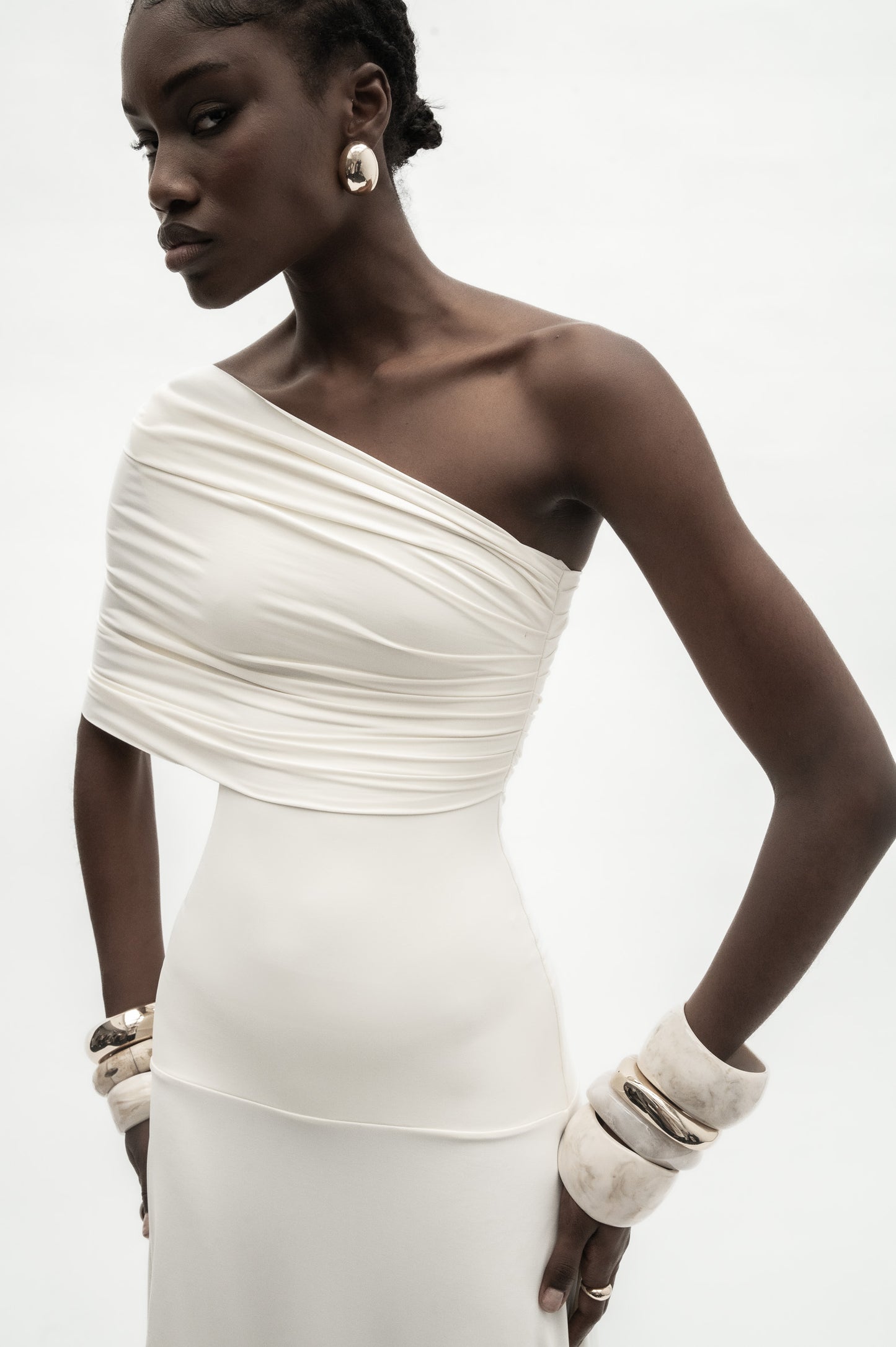 LA CHIQUI DRESS - OFF- WHITE