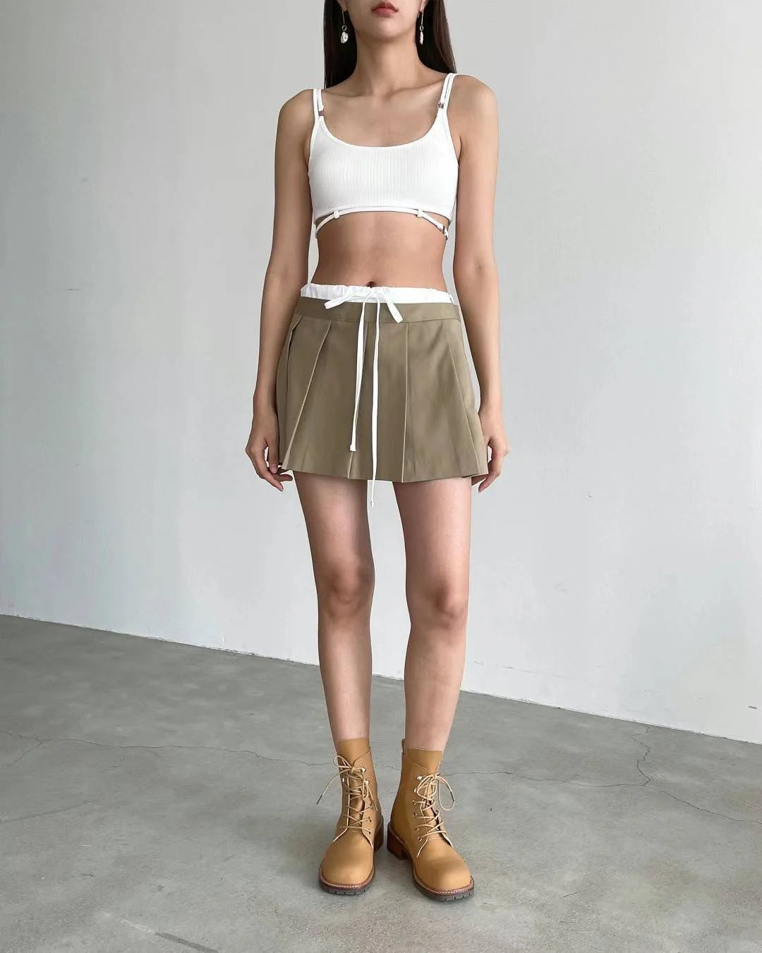LIV SKORT IN BEIGE