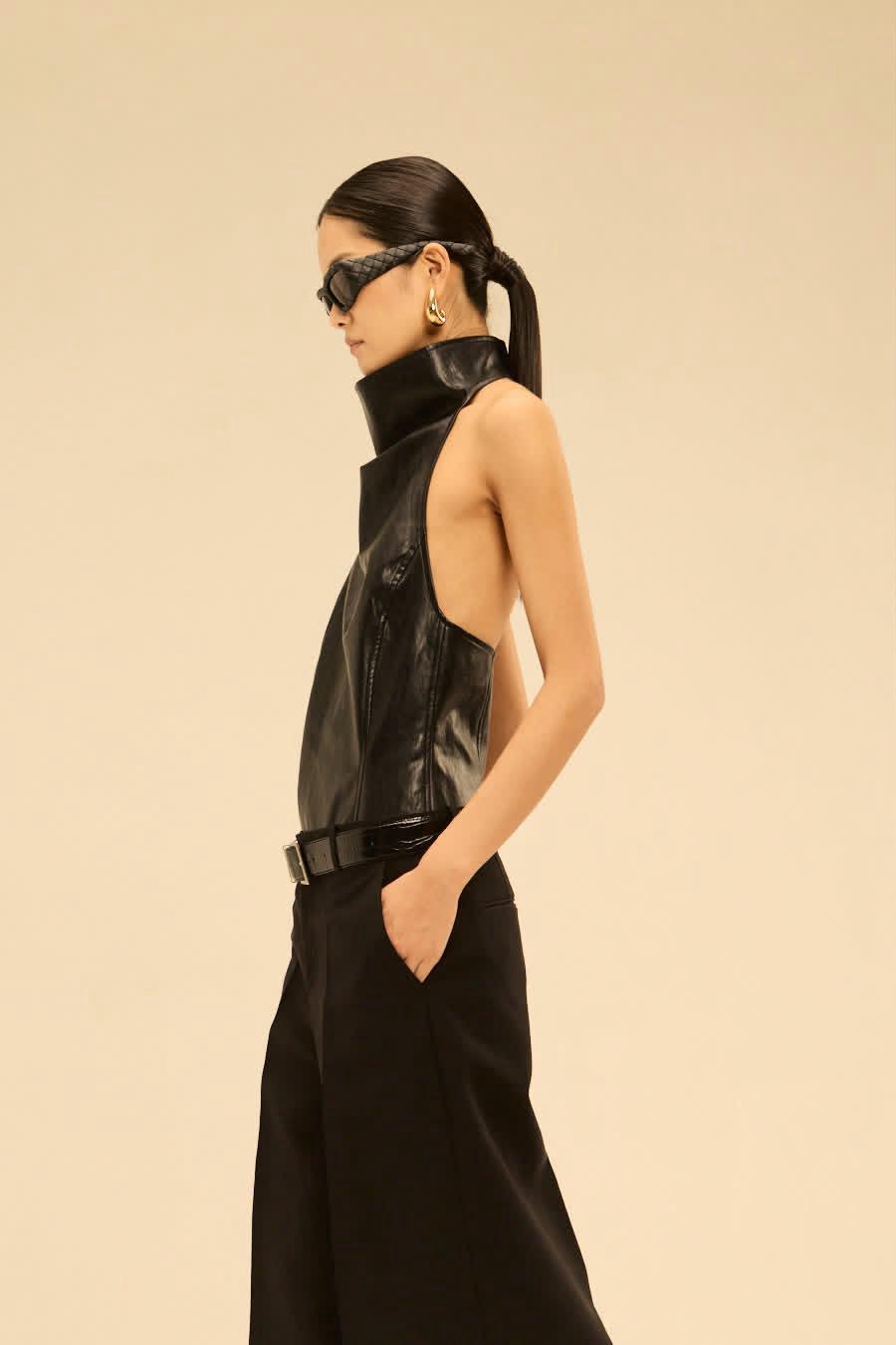 NOIR TOP - BLACK