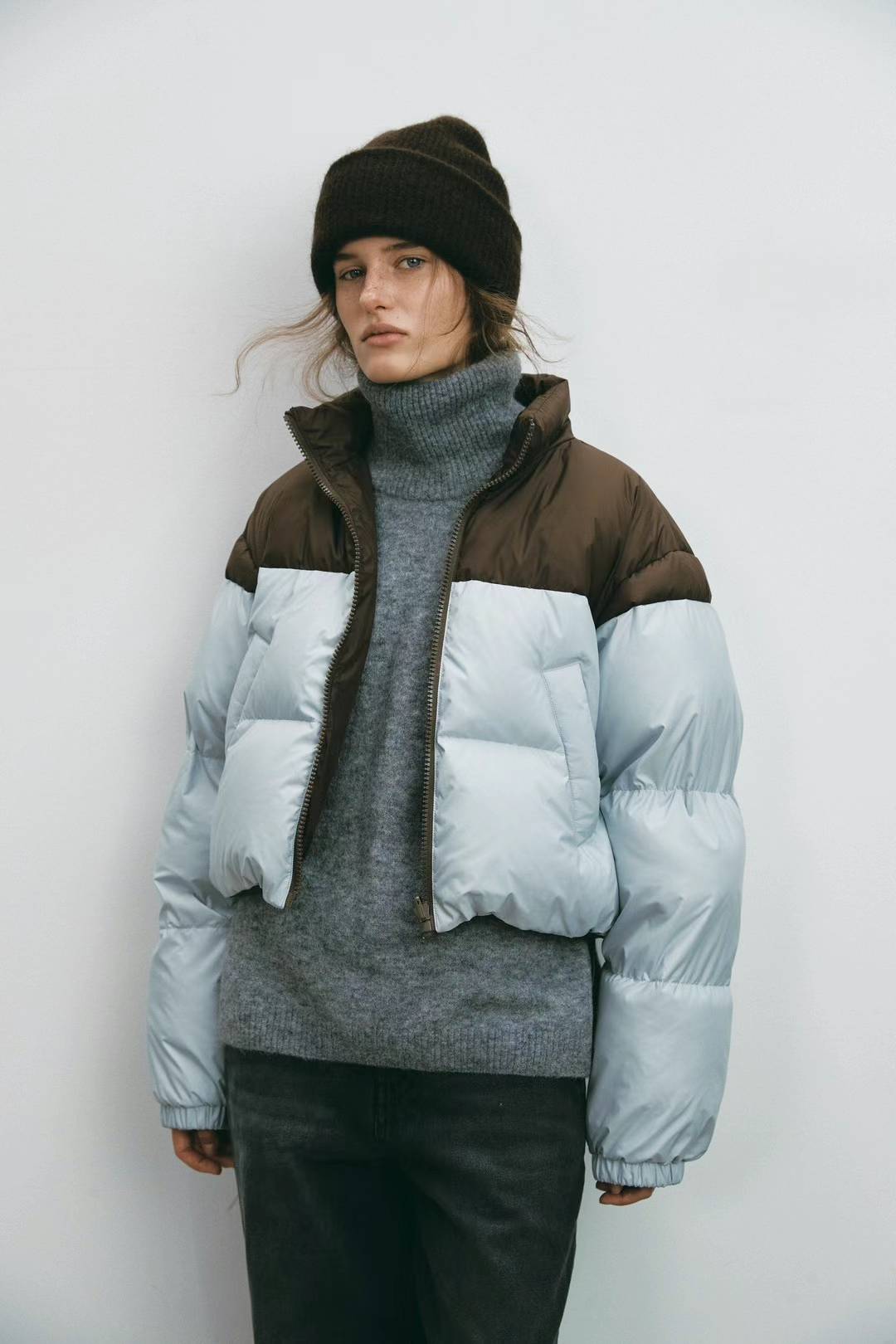 KATE REVERSIBLE PUFFER JACKET IN SKY BLUE