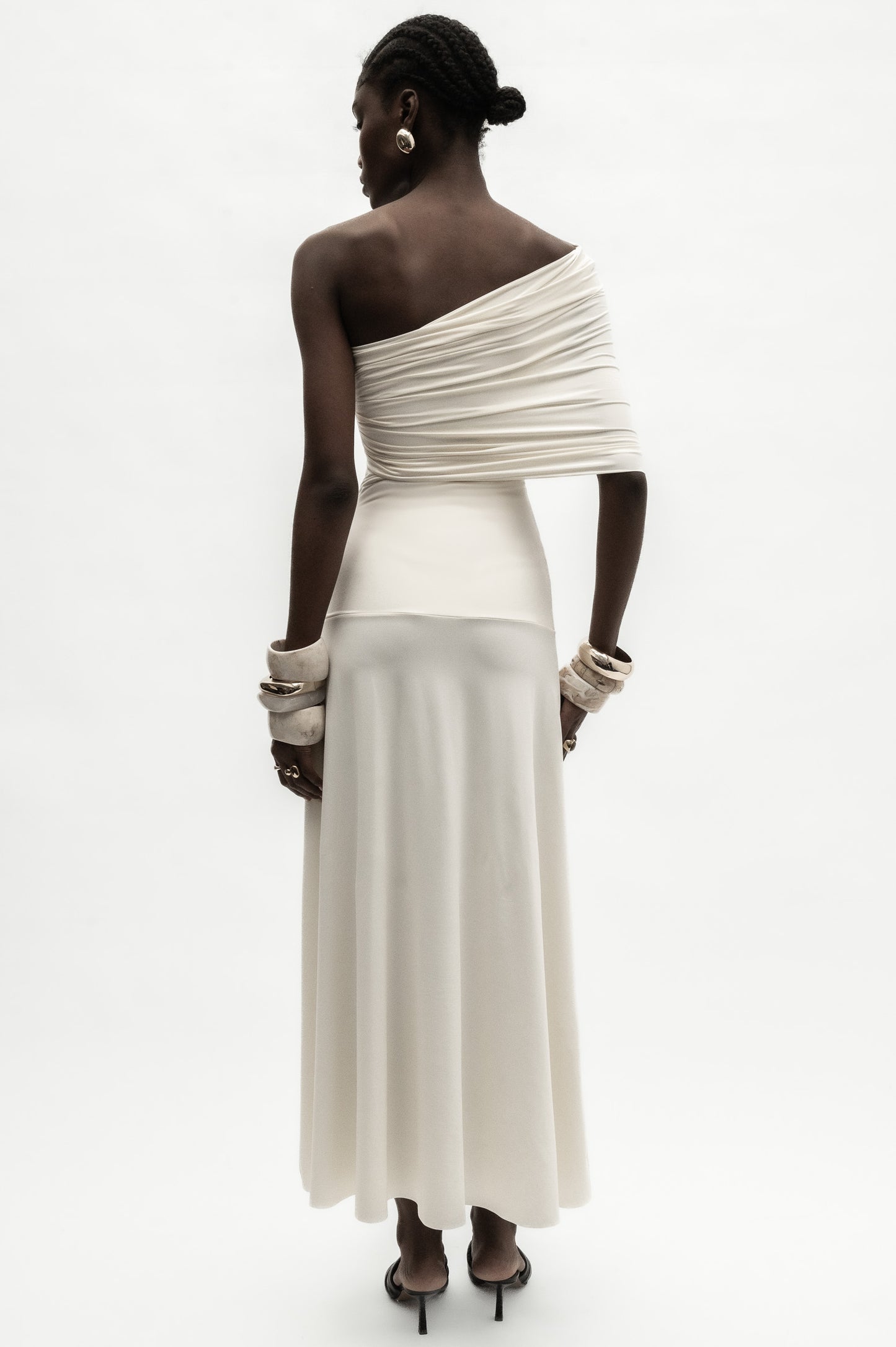 LA CHIQUI DRESS - OFF- WHITE