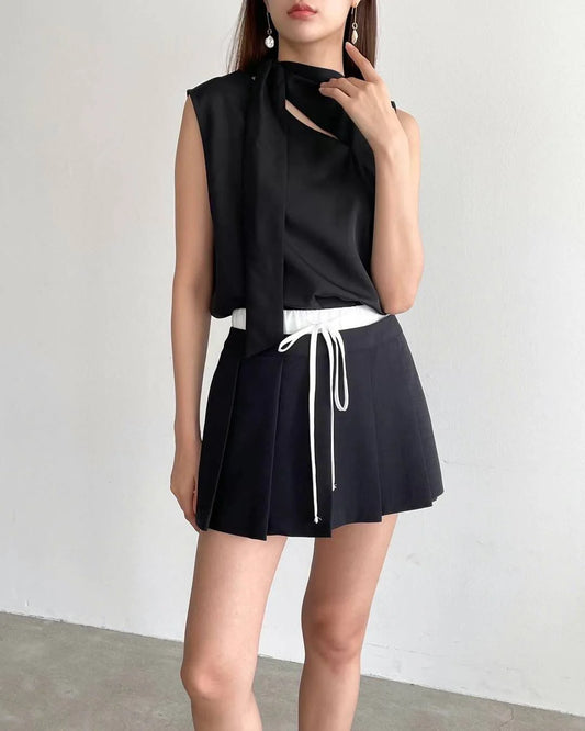 LIV SKORT IN BLACK